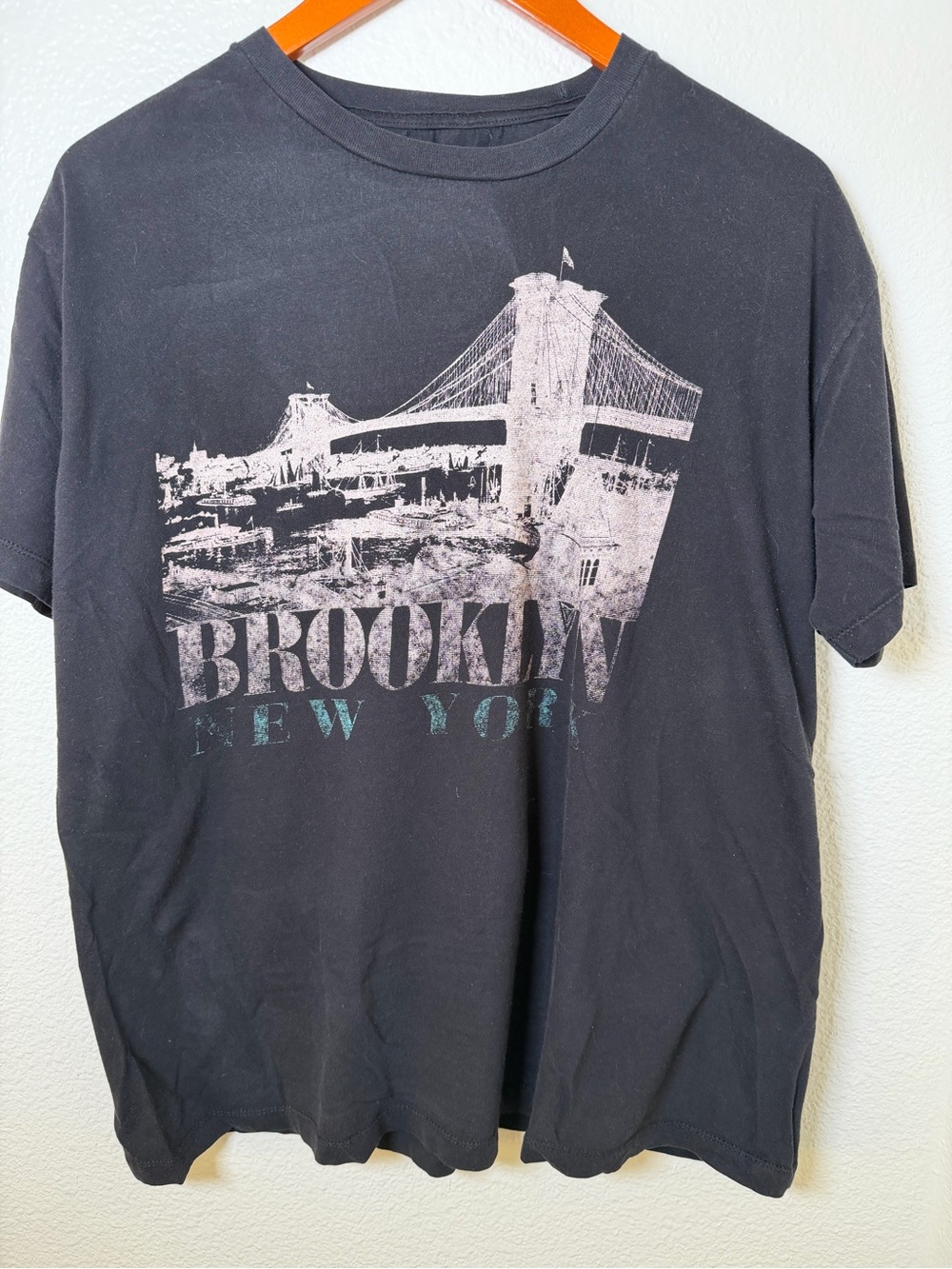 Univibe Black Brooklyn Bridge Graphic Tee